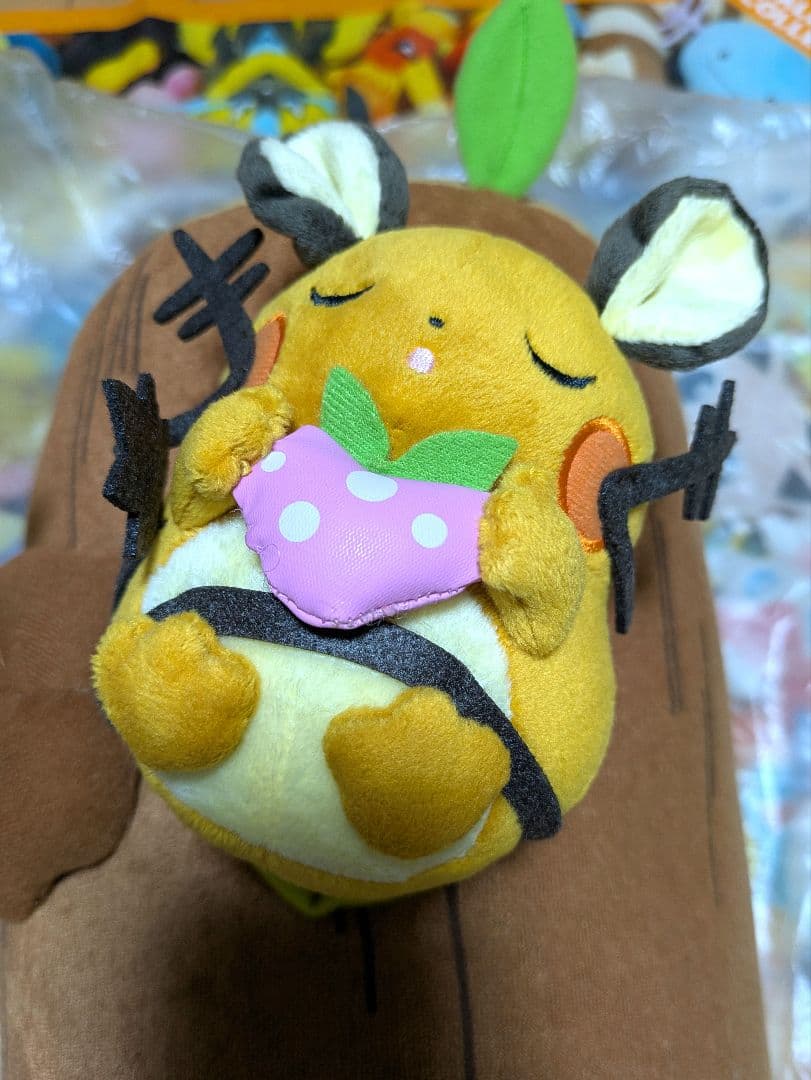 ポケモン デデンネおねむりクッション ぎゅーっときのみ - メルカリ