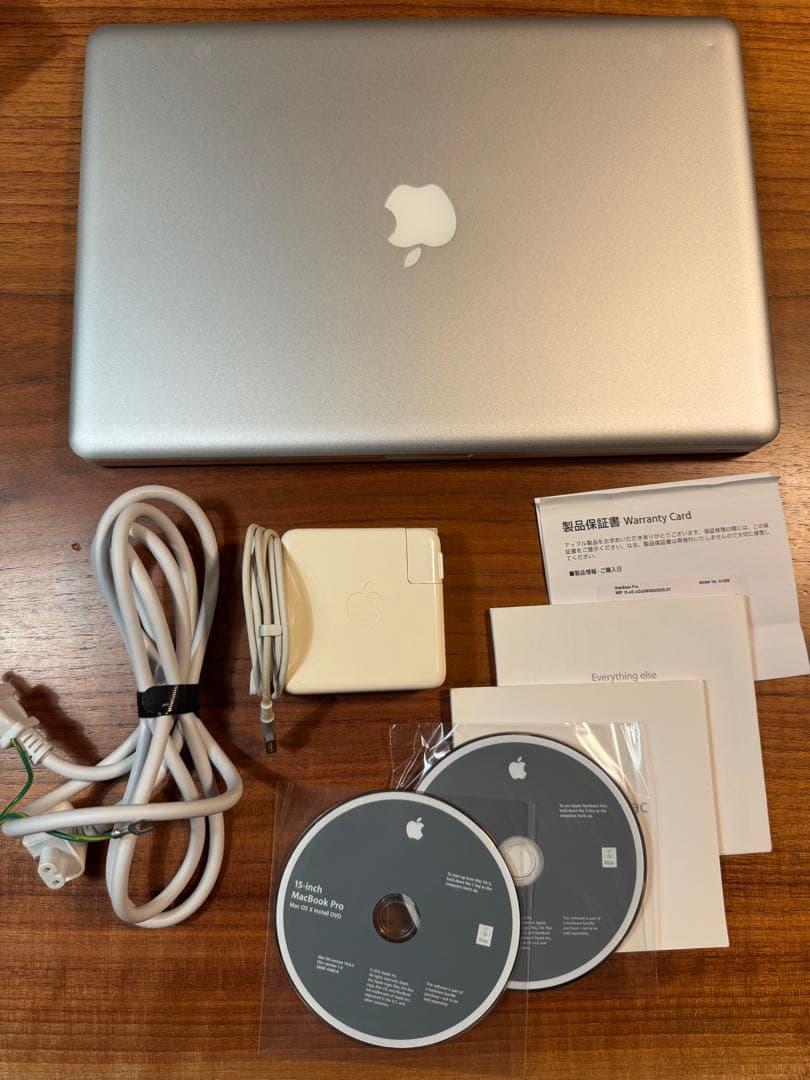 MacBook Pro 15インチ A1286 初期化済み DVD付属 MacBook Pro 15インチ A1286 初期化済み DVD付属 MacBook Pro 15インチ