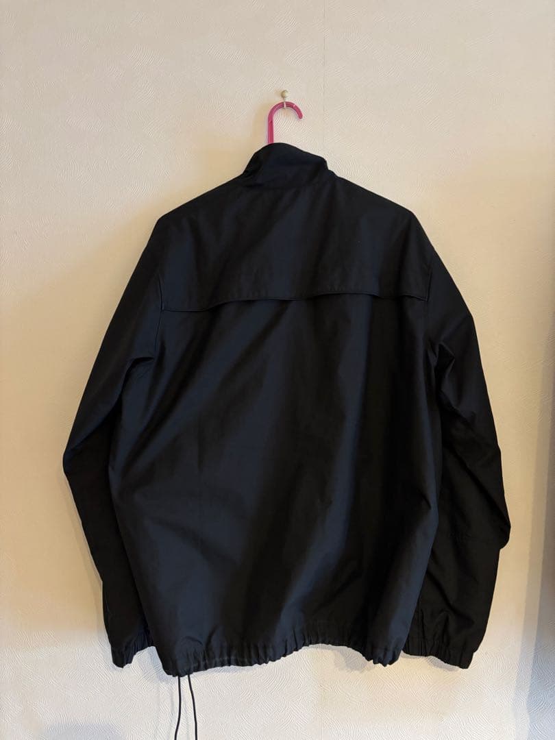 Nike ブラック ナイロンジャケット L - メルカリ