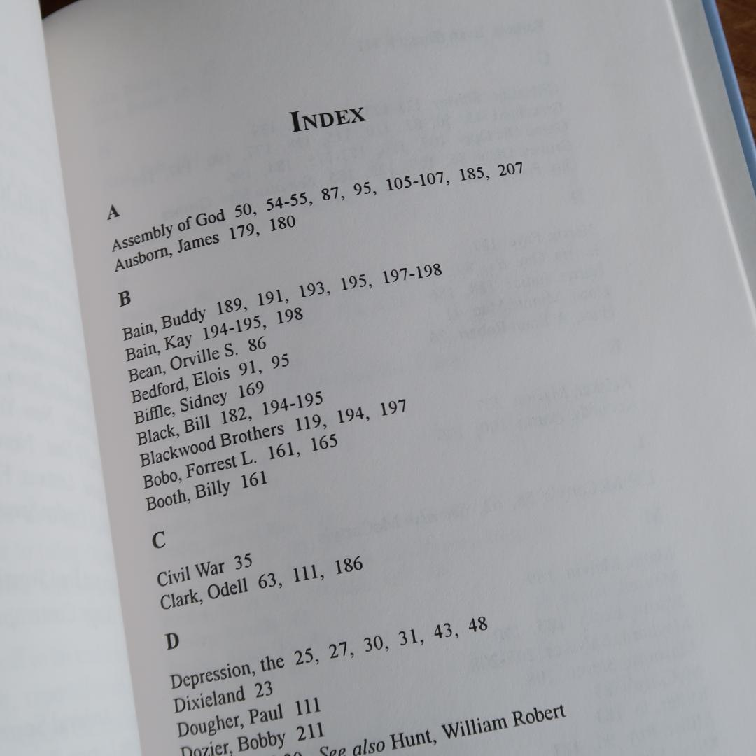 セール！ 洋書『 エルビス・プレスリー：幼少テューペロ時代』著者