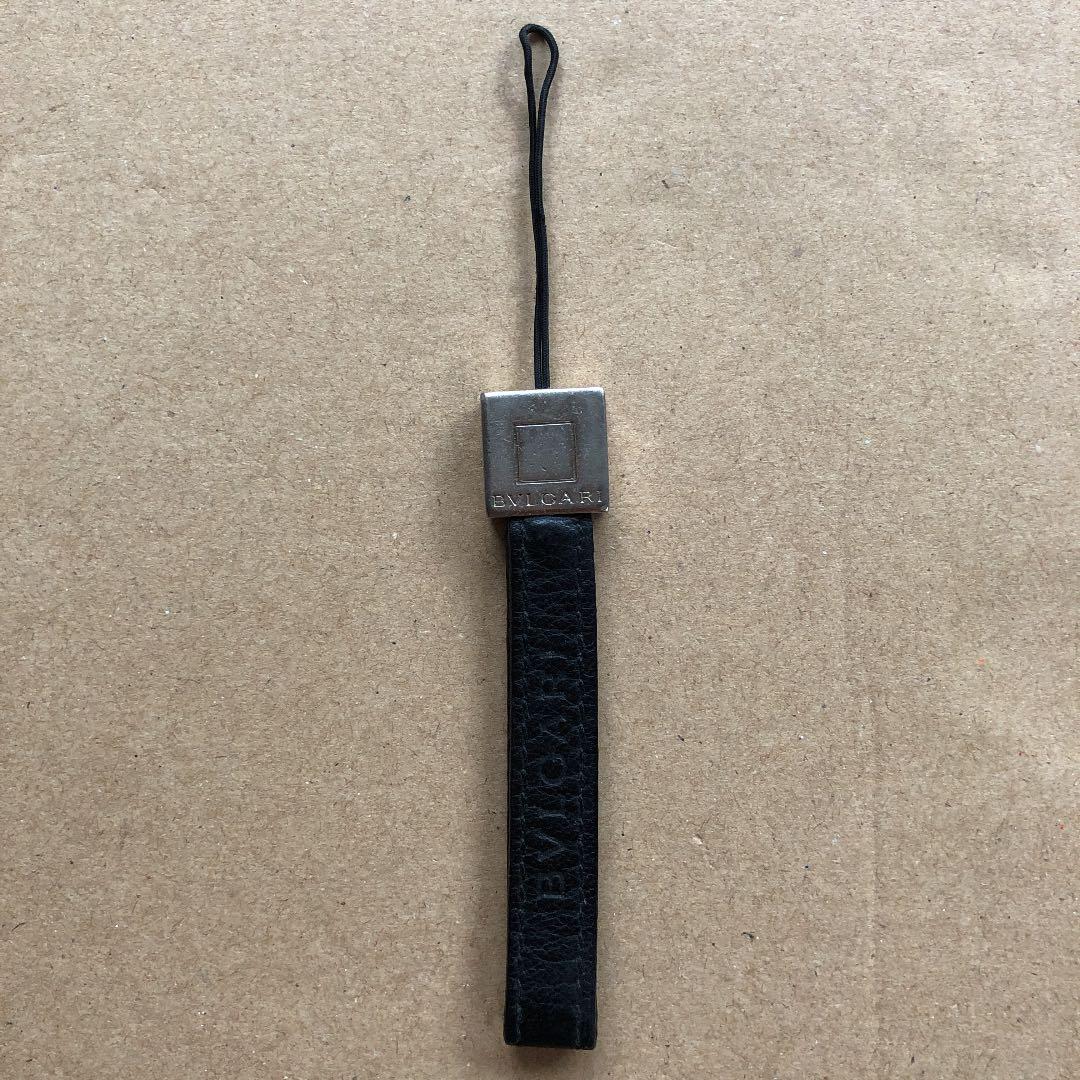 ブルガリ ストラップ 楽天市場】BVLGARI 携帯ストラップブルガリ ブラック ロゴ型押しレザー
