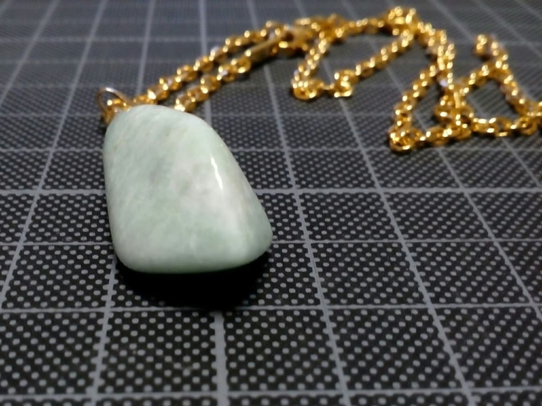 糸魚川翡翠　(翡翠：9.85g、チェーン込み：16.73g)　ネックレス　ヒスイ