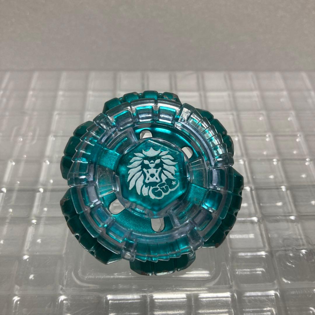 カウンターレオーネ メタルファイトベイブレード 2358 - メルカリ