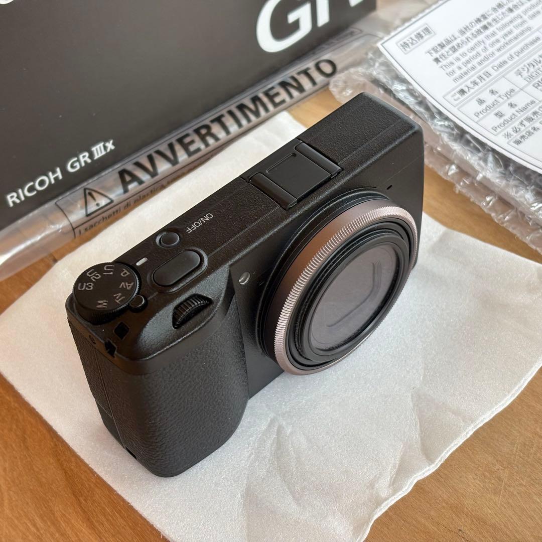 極美品】 RICOH GRIIIx 【2025年11月分 付属品多数】 - メルカリ