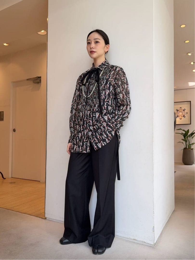 miho.k827様専用 新品TOMORROWLAND .Bプリントシャツ コットンブロード