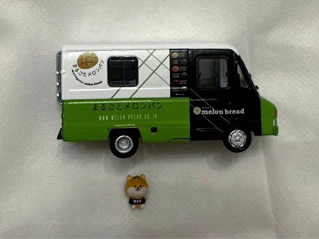 MIU404 まるごとメロンパン号 ミニカー 初回生産限定特典付 - メルカリ