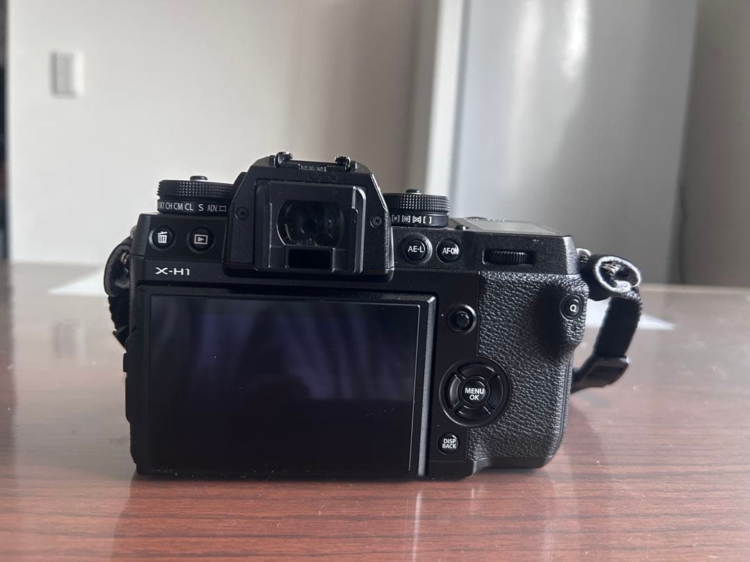 FUJIFILM X-H1 ボディ PERGEAR 25mmレンズ付き