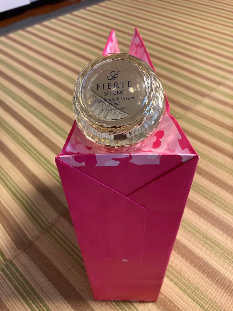 ソワーニュ フィエルテ　エイジデュアルリンク クリーム ナイト　c MC ソワーニュ フィエルテ エイジデュアルリンク クリーム ナイト d MD/c