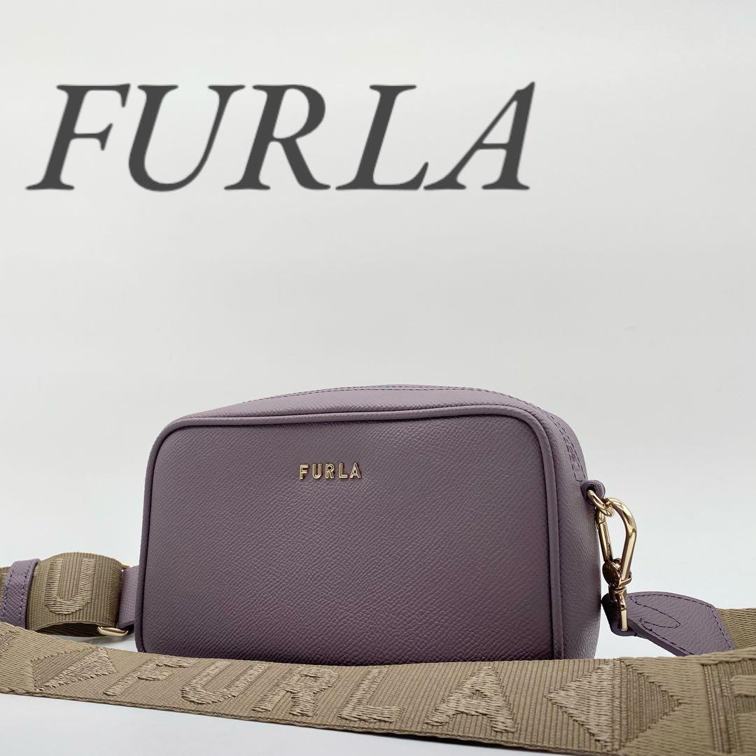 未使用級】フルラ ショルダーバッグ カメラバッグ レザー ブランドロゴ