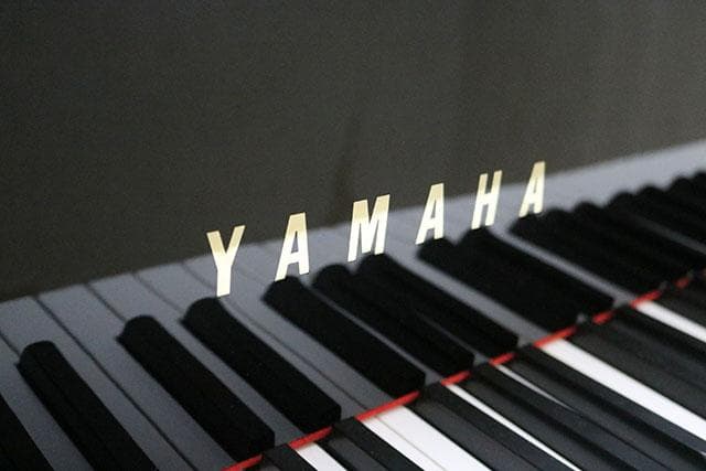 グランドピアノ【 ヤマハ G1E 】販売 新春セール♪ - メルカリ