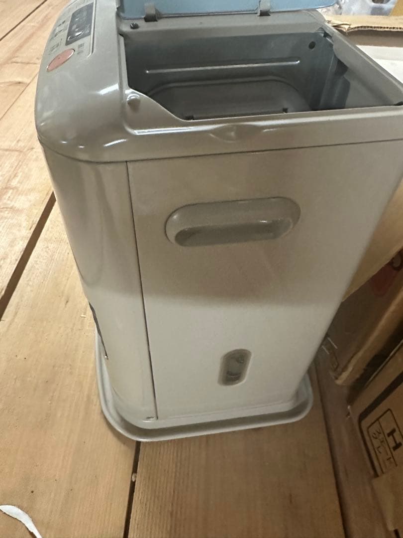 三菱 ファンヒータ 11畳用MITSUBISHI KD-C301 - メルカリ