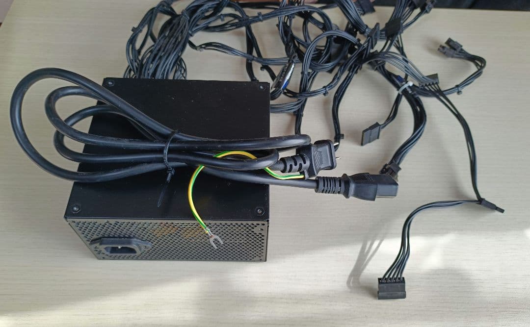 800W 80PLUS TITANIUM ATX電源Enhance 動作確認済み - メルカリ