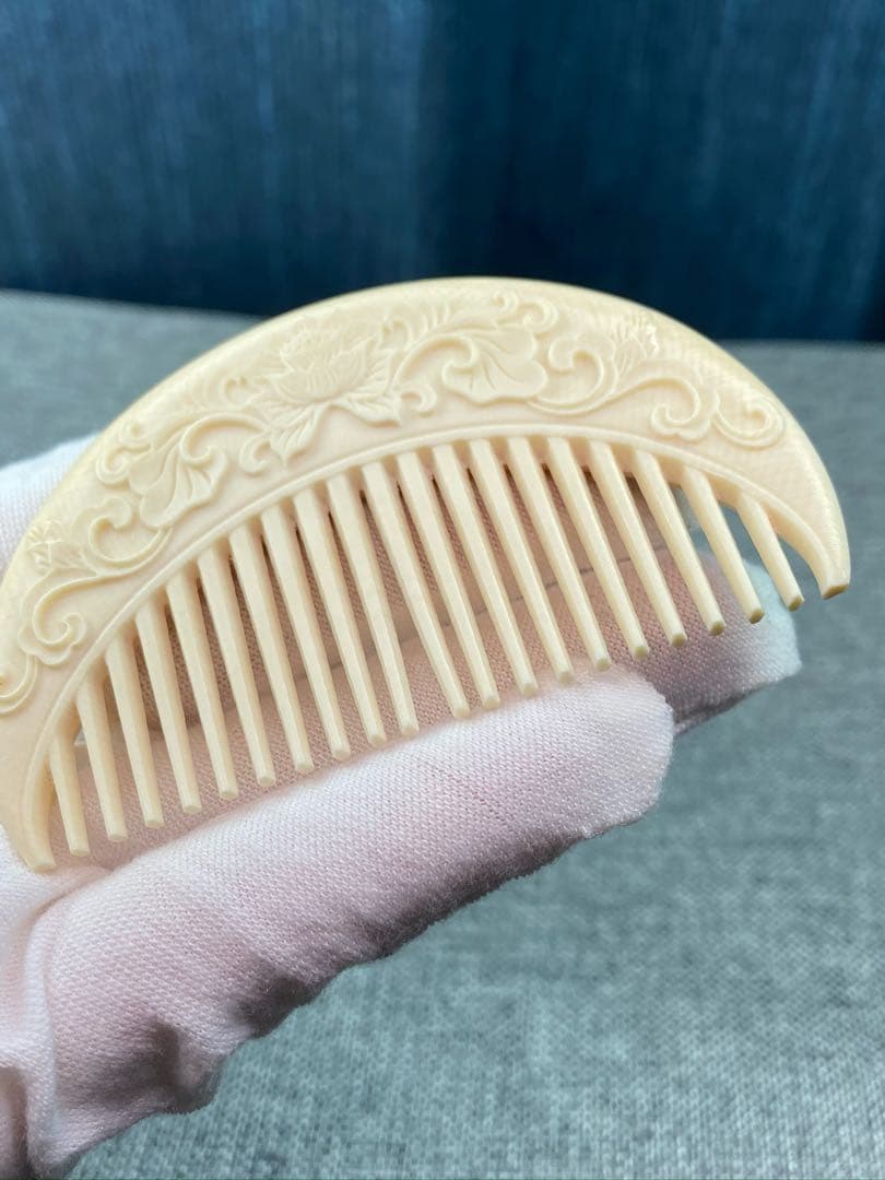 天然マンモス牙美しい手作り彫刻 一櫛百順 髪櫛(21g)