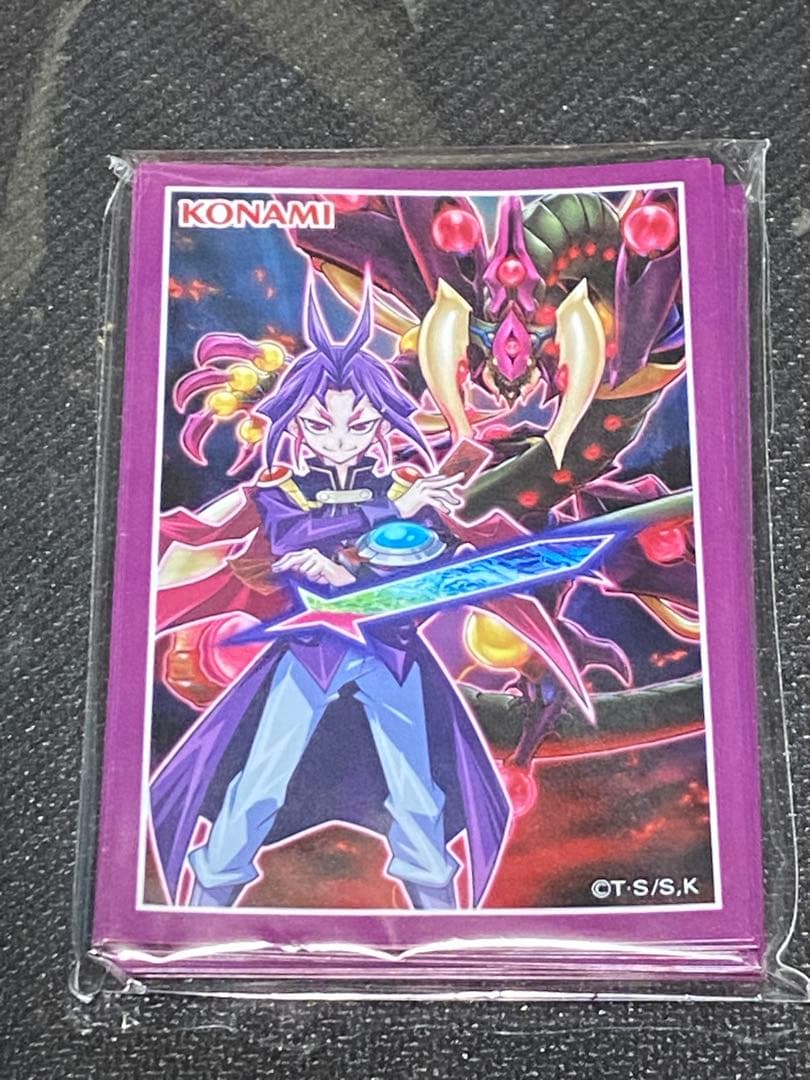 遊戯王の日 ユーリ スターヴヴェノムフュージョンドラゴン スリーブ