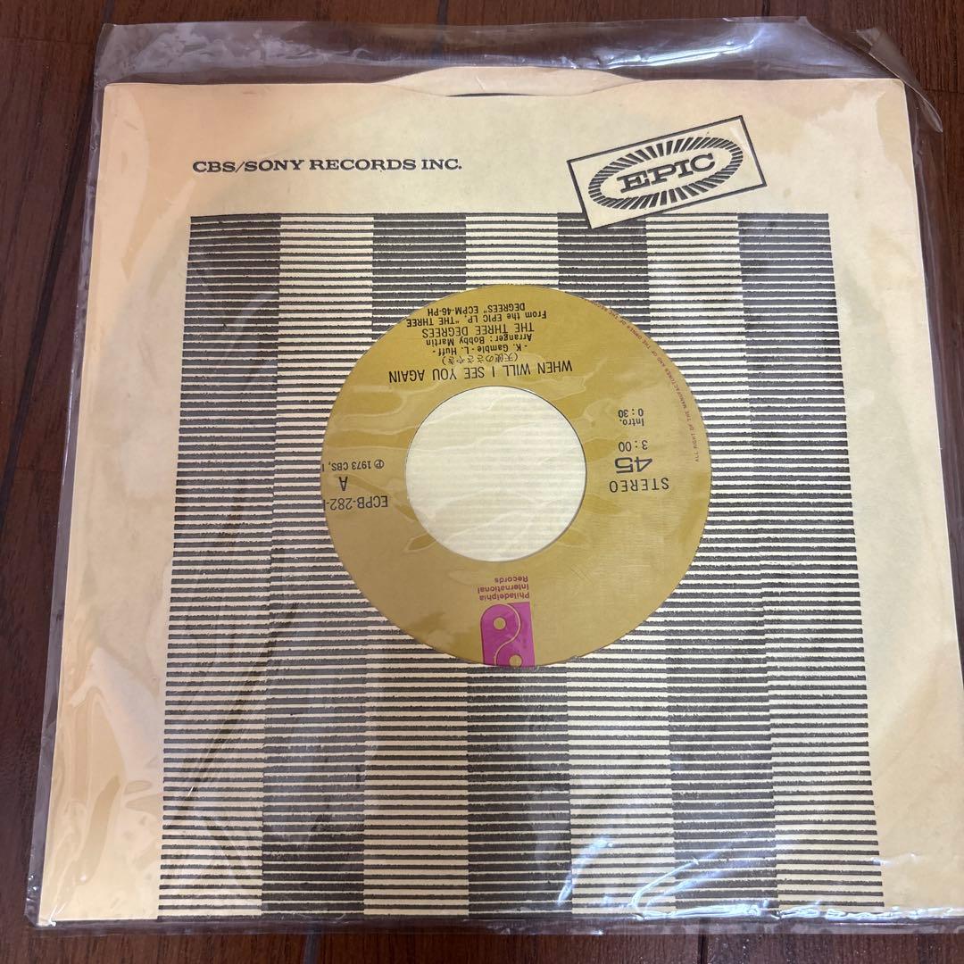 スリー・ディグリーズ 天使のささやき 7インチレコード - メルカリ