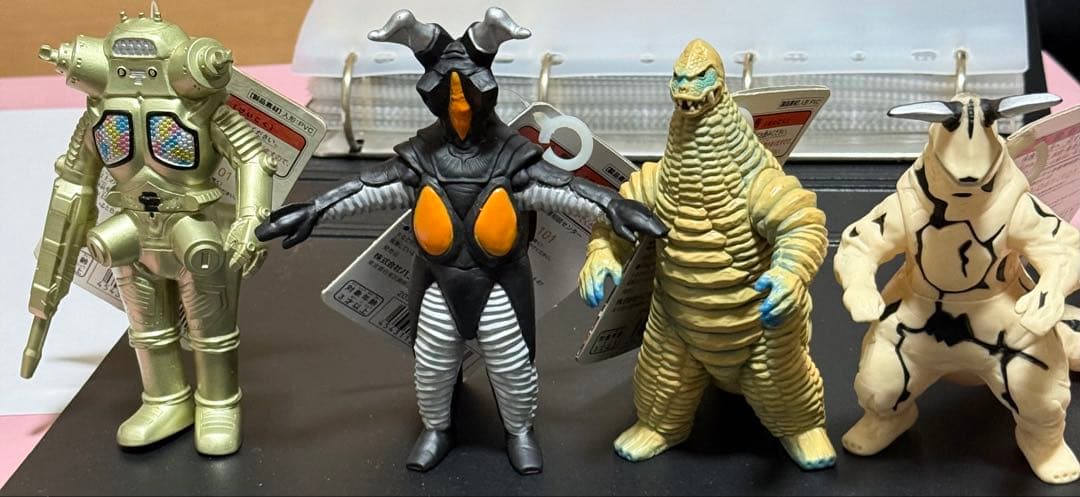 ウルトラ怪獣500シリーズ タグ付きソフビ4体セット ライブサイン付き