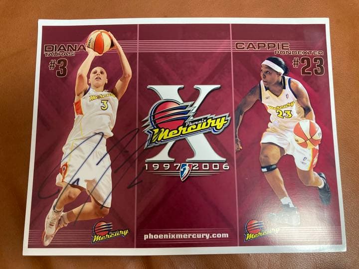 WNBA Diana Taurasi サイン入り写真