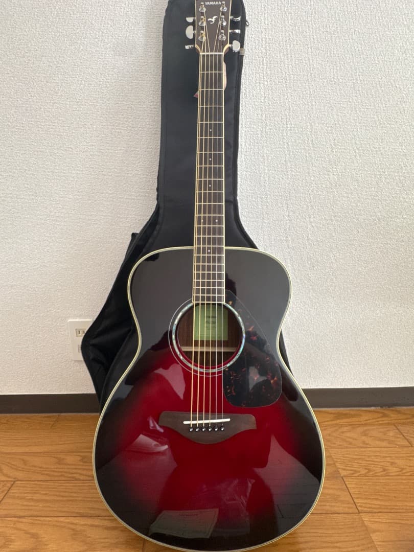 ギター FS830 DSR Yamaha FS830 DSR Concert Acoustic Guitar - Dusk Sun Red