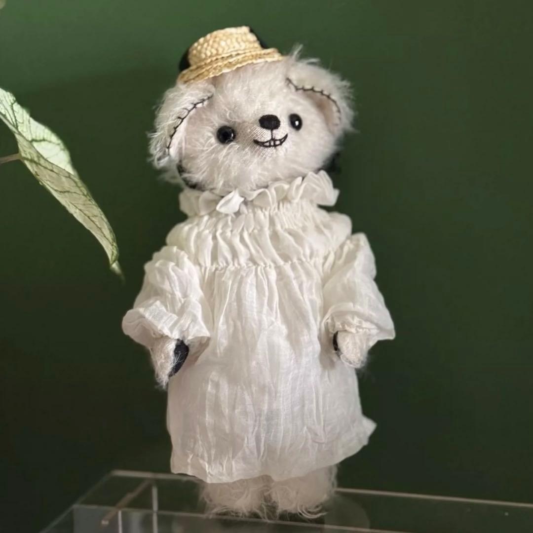 嬉しそうな白犬さん アーティストベア ぬいぐるみ ハンドメイド 海外作家様