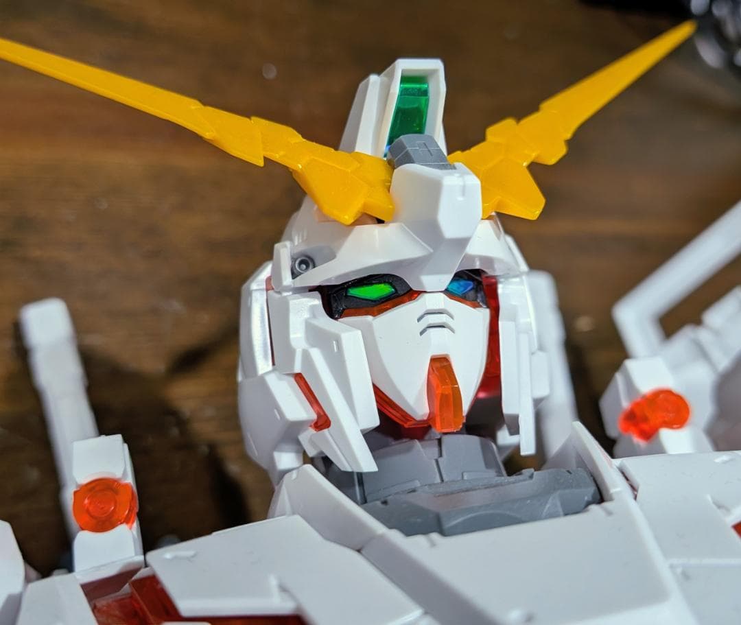 メガサイズ ユニコーンガンダム（ヘッドディスプレイ2種付き）素組み