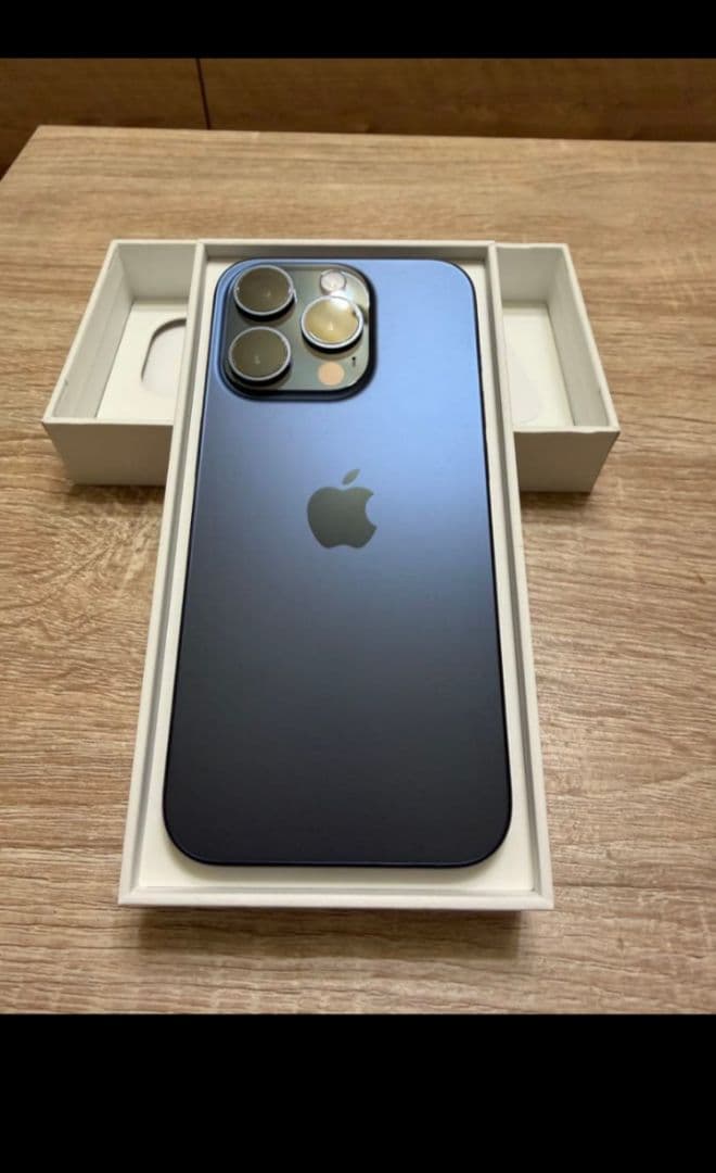 Apple iPhone 15 Pro シエラブルー 本体 Refurbished iPhone 15 Pro 128GB - Blue Titanium (Unlocked) - Apple