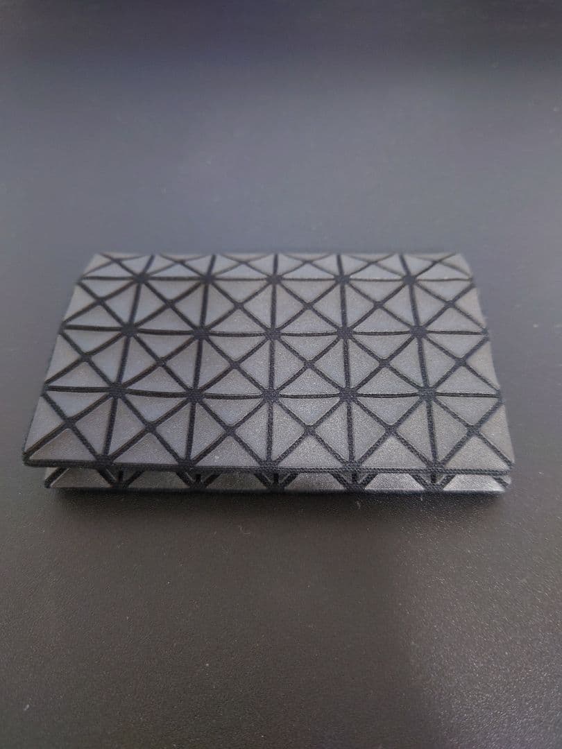 BAOBAO カードケース　名刺入れ　黒 Amazon | (バオバオ イッセイミヤケ) BAO BAO ISSEY MIYAKE 【OYSTER