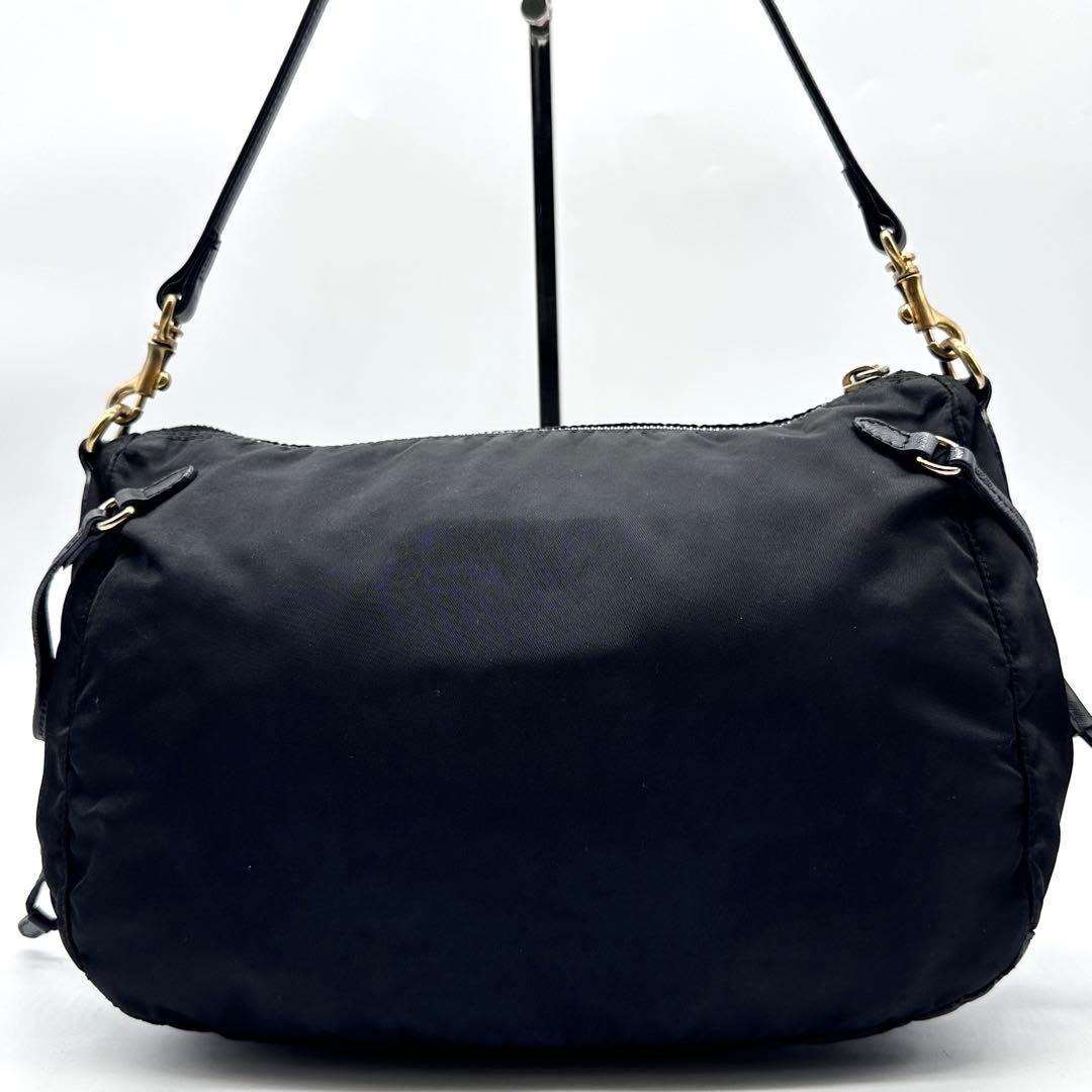 ✨ギャランティ付✨プラダ ショルダーバッグ メタルロゴ ゴールド金具