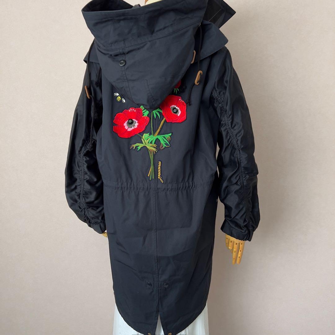 MUVEIL 花刺繍 モッズコート 金ボタン パンジー 蜂 ビジュー フード取