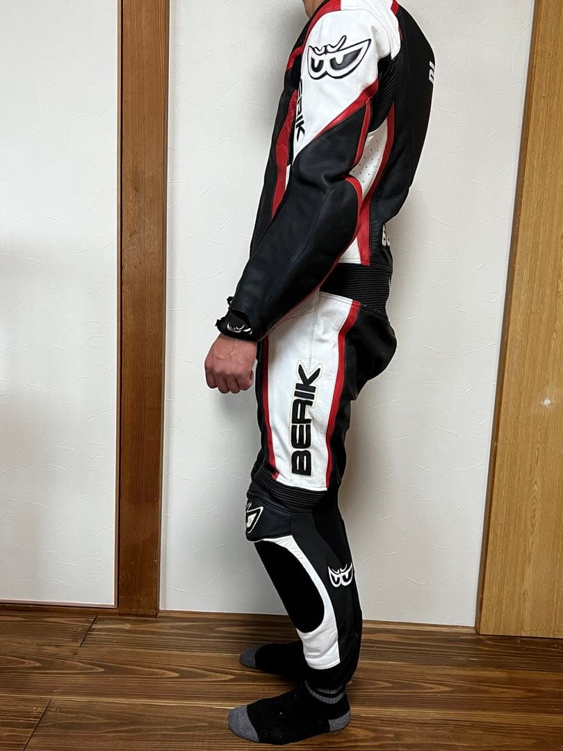 ベリック 革ツナギ レーシングスーツ Lサイズ52 MFJ検）アレンネス