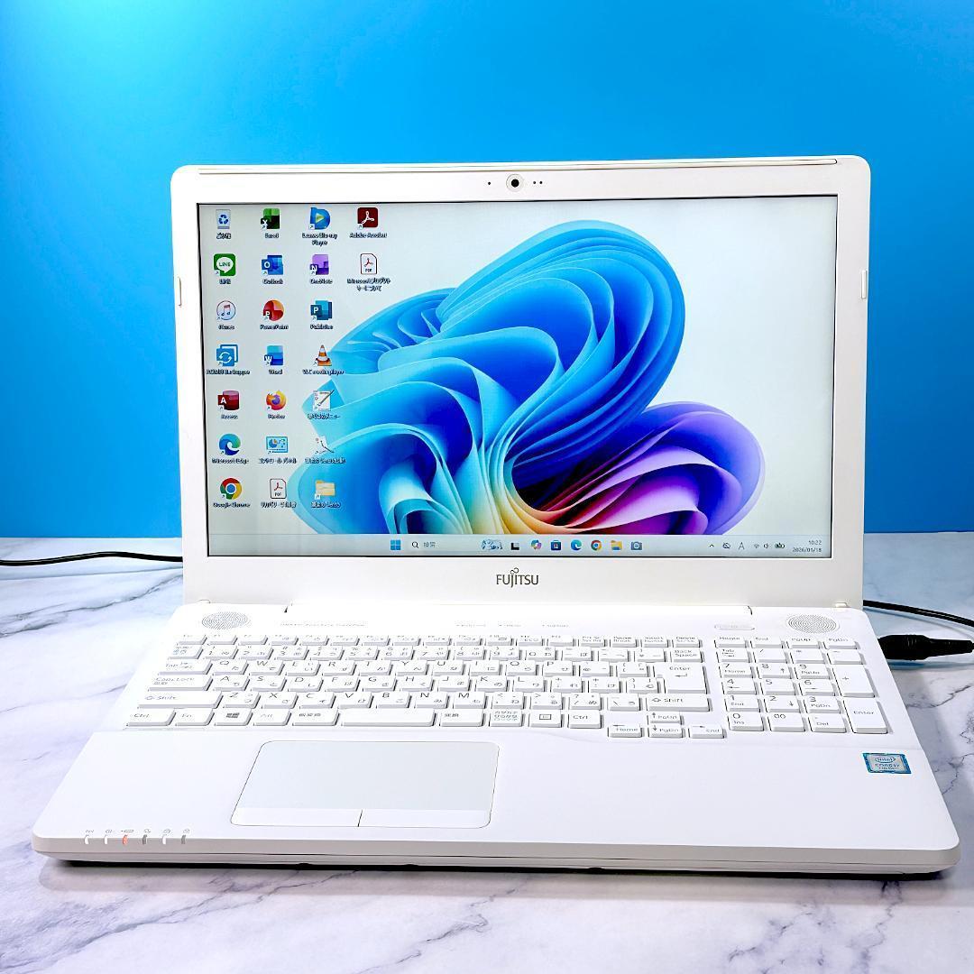 美品☆Corei7・8GB・SSD・MSOffice付 ホワイト ノートパソコン - メルカリ
