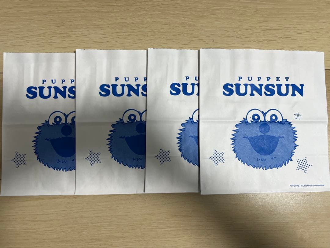 パペットスンスン レトロテレビ缶 フェイスポーチ(スンスン紙袋付