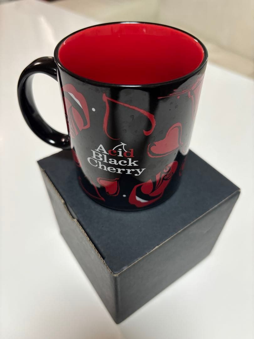 Acid Black Cherry マグカップ - メルカリ