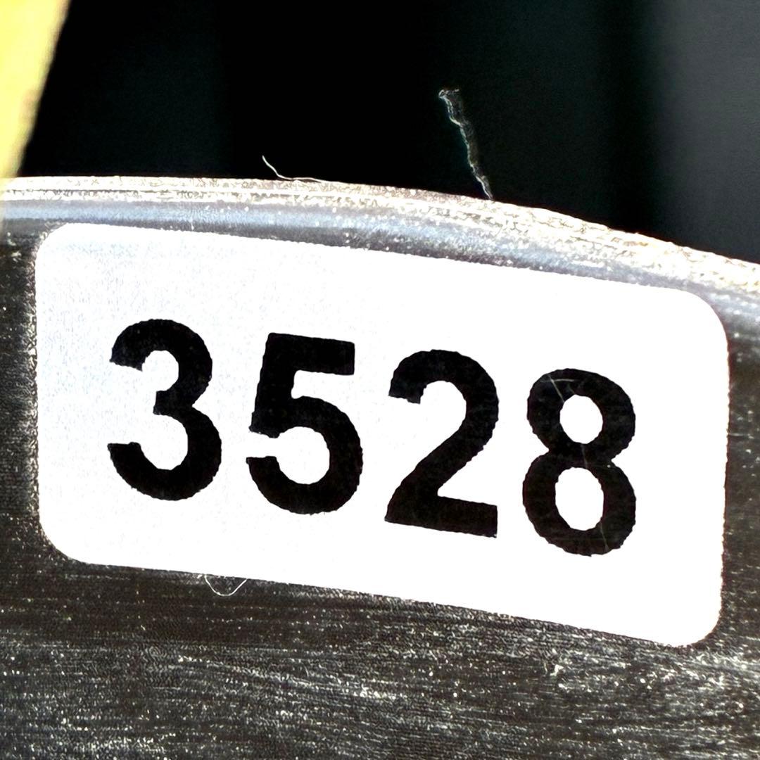 ゴ*ー様 3528☘️ラスト2☘️蕾花付☘️⭐️ブラックマジック⭐️テカテカ⭐️