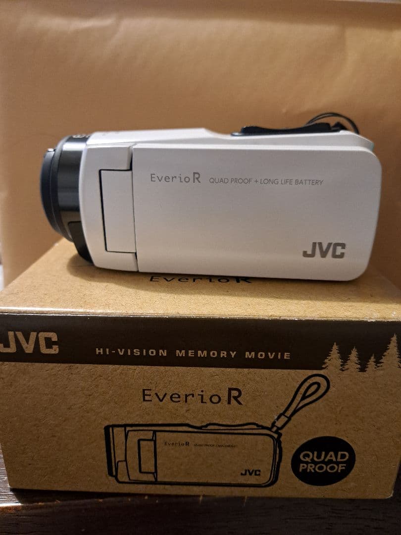 JVC EverioR ホワイト QUAD PROOF JVC Everio R GZ-R400-W [パールホワイト] 価格比較 - 価格.com