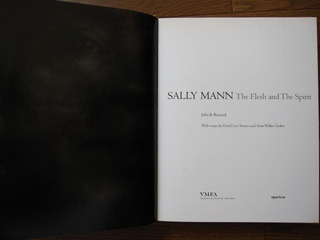 Sally Mann The Flesh and The Spirit　九相図