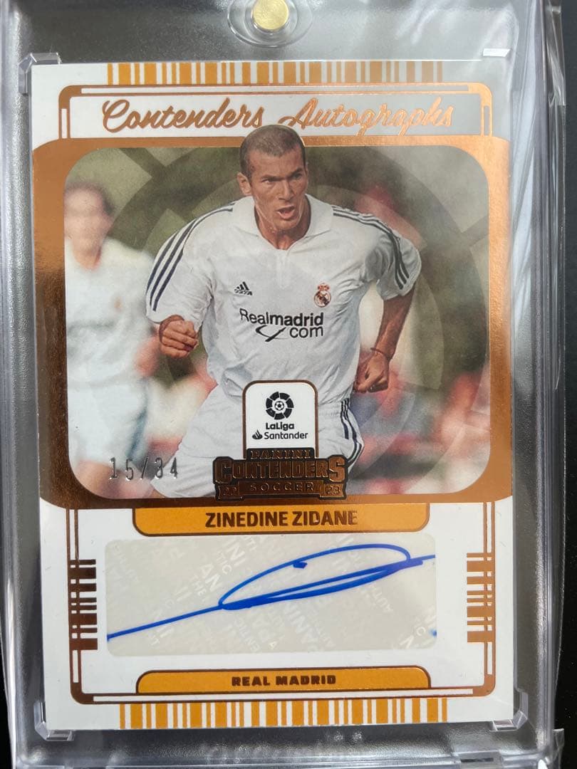 ジネディーヌ・ジダン　panini chronicles 直筆サイン　34枚限定 Amazon.co.jp: ジネディーヌ ジダン panini chronicles 直筆サイン 34