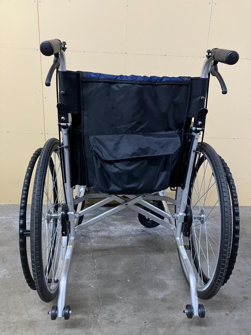 直接取引歓迎 ：さいたま市】 MIKI 自走用車椅子 EST-1#L10