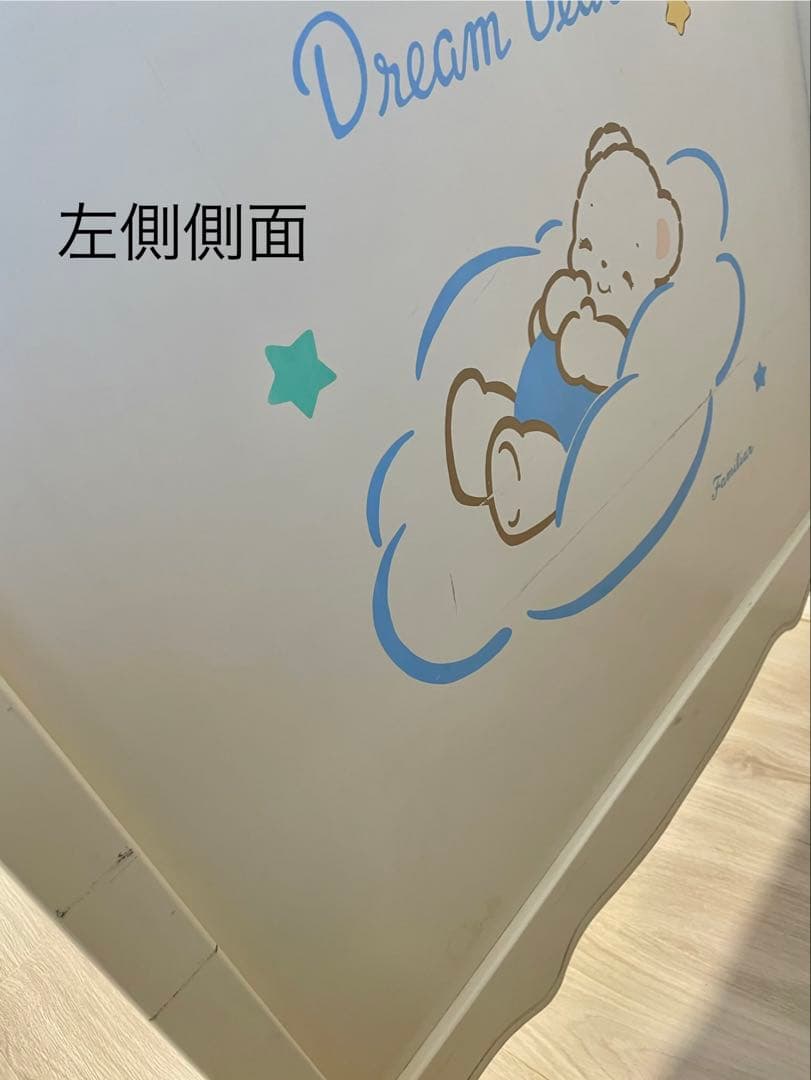 お値下げ！familiar ベビーベッド ファミちゃん絵柄 - メルカリ