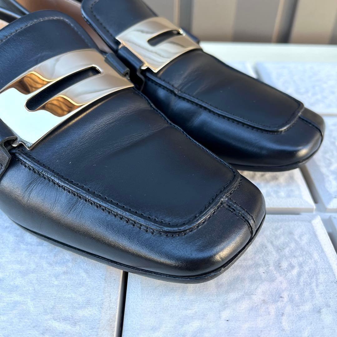 38 PELLICO ビット ローファ 黒 フラット ぺたんこ 24.5の通販はau PAY