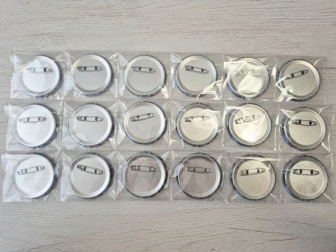 いれいす　-hotoke-　缶バッジ　恋星エトワール