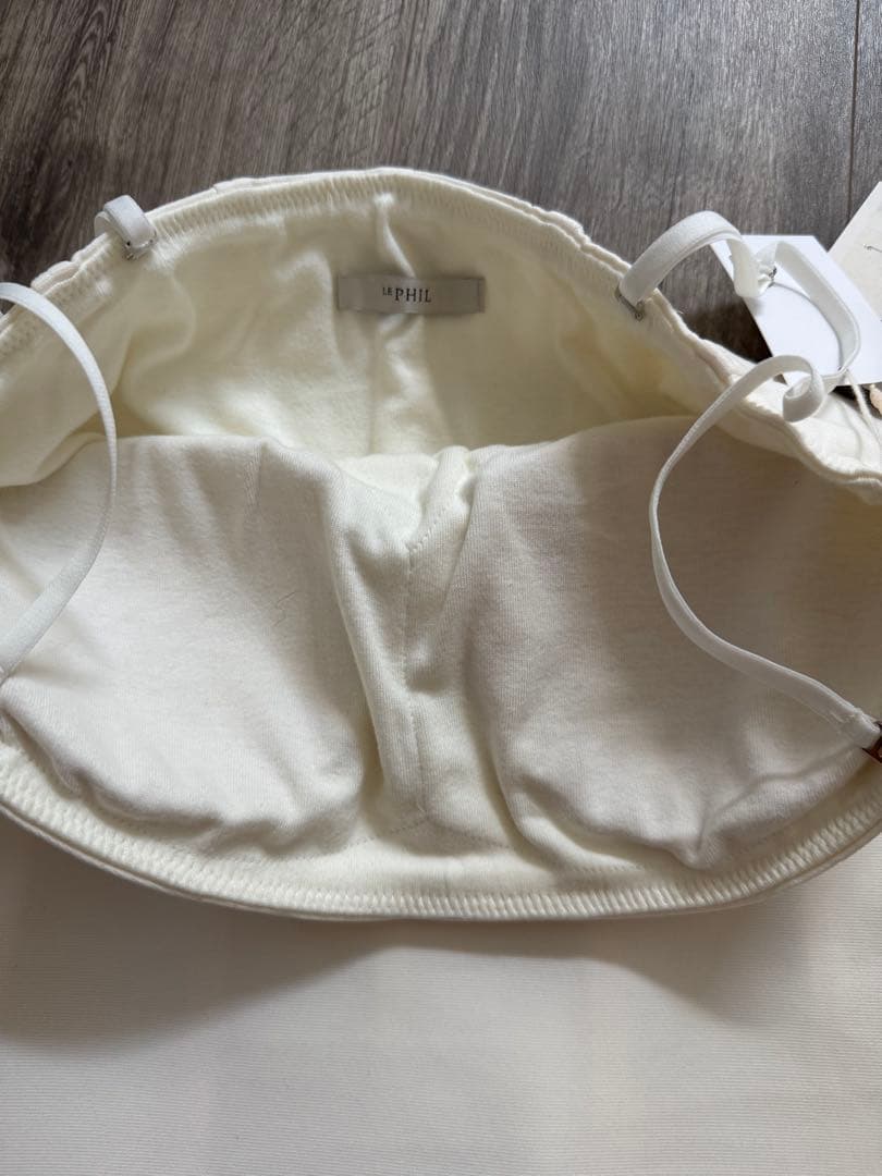 moe様専用 ルフィル ダンボールキャミソール - メルカリ