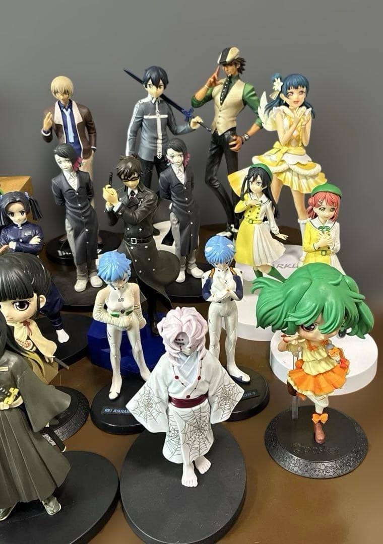 フィギュア　41体まとめ売り