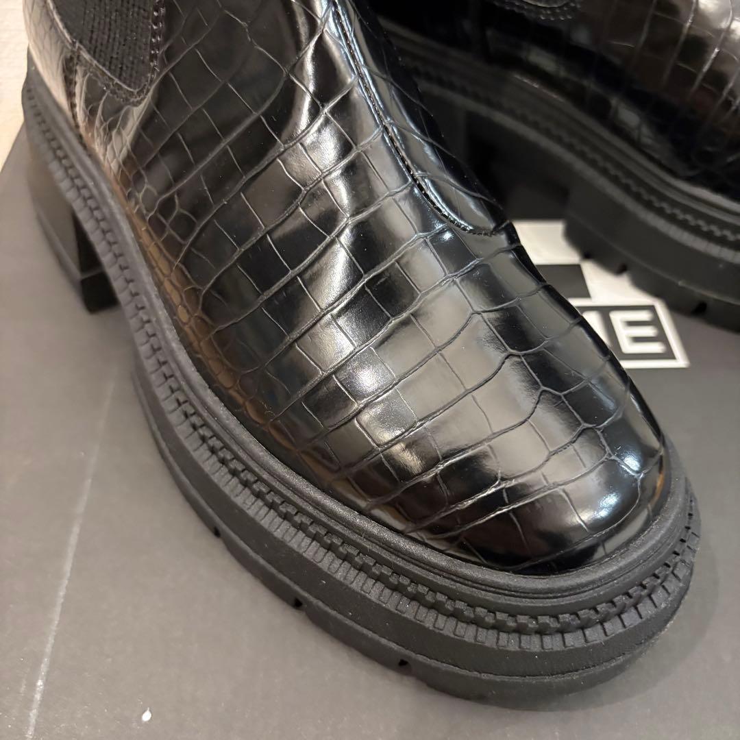 新品未使用・箱付き】NO NAME厚底サイドゴアブーツ 37 ブラック クロコ