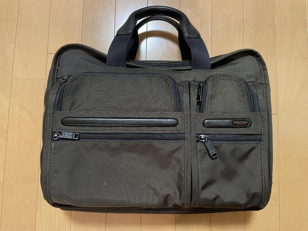 TUMI エクスパンダブル　ブリーフ　ブラウン 26141Ｂ4 TUMI（トゥミ） ブリーフケース 26141 ビジネスバッグ G4.4 PC収納