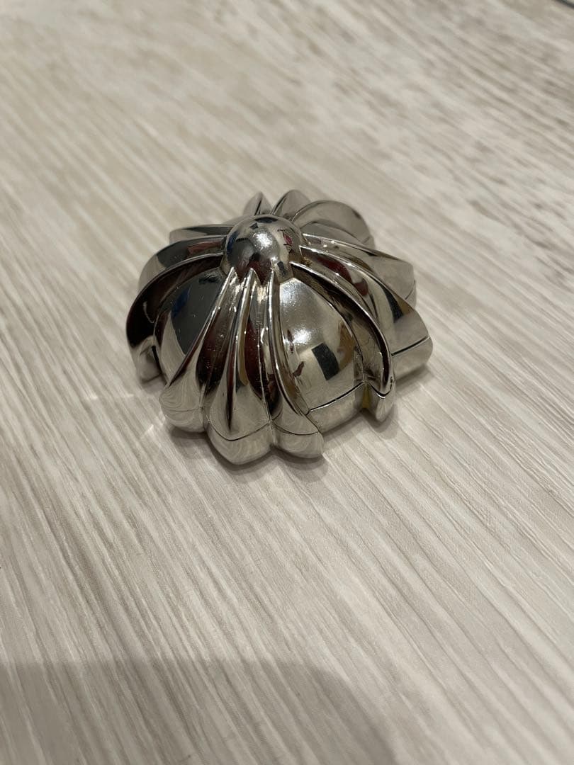 クロムハーツ/CHROME HEARTS 練り香水 シルバーパフュームケース完売