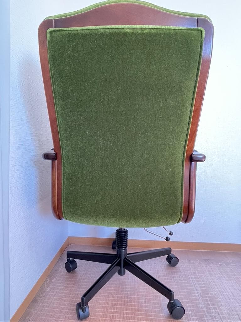 カリモク デスクチェア コロニアル モケットグリーン XC0640GK - メルカリ
