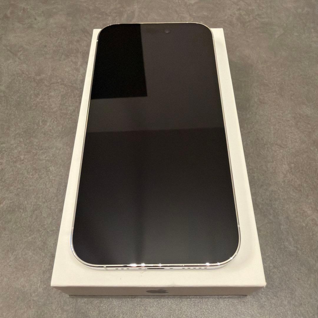 【タオガンさん専用】Apple iPhone 14 Pro ホワイト 本体 iPhone 14 Pro 256GB - シルバー（SIMフリー）[整備済製品] - Apple