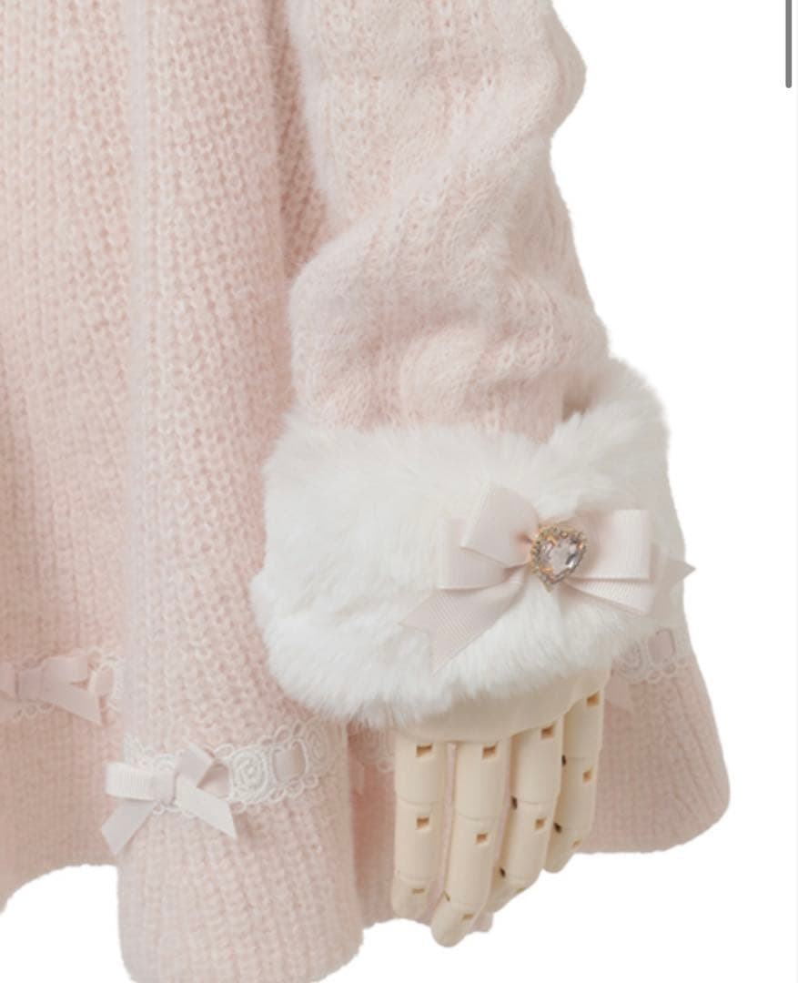 リズリサ ファーカラーぺプラムカーディガンピン - メルカリ