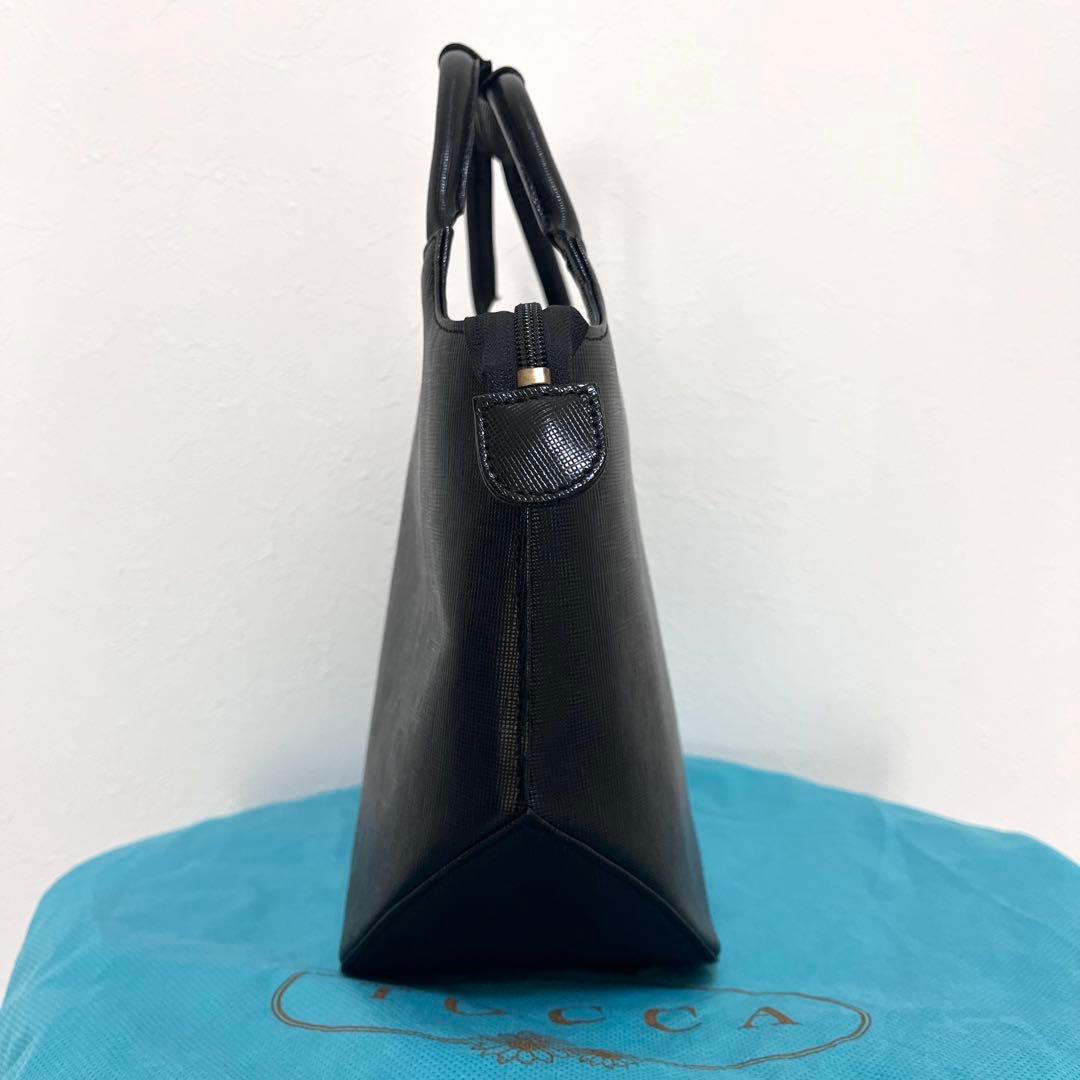 極美品◎TOCCA トッカ 2wayバッグ 黒 フラワーモチーフ ショルダー