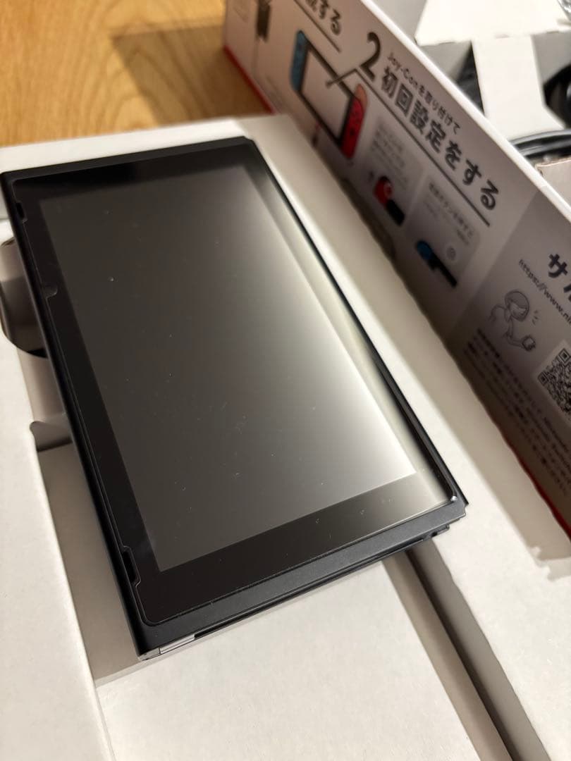 Nintendo Switch 本体 青・赤 Joy-Con付き - メルカリ